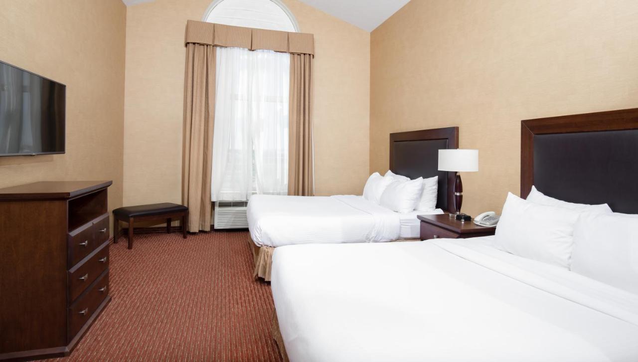 Pomeroy Hotel Fort St. John Dış mekan fotoğraf